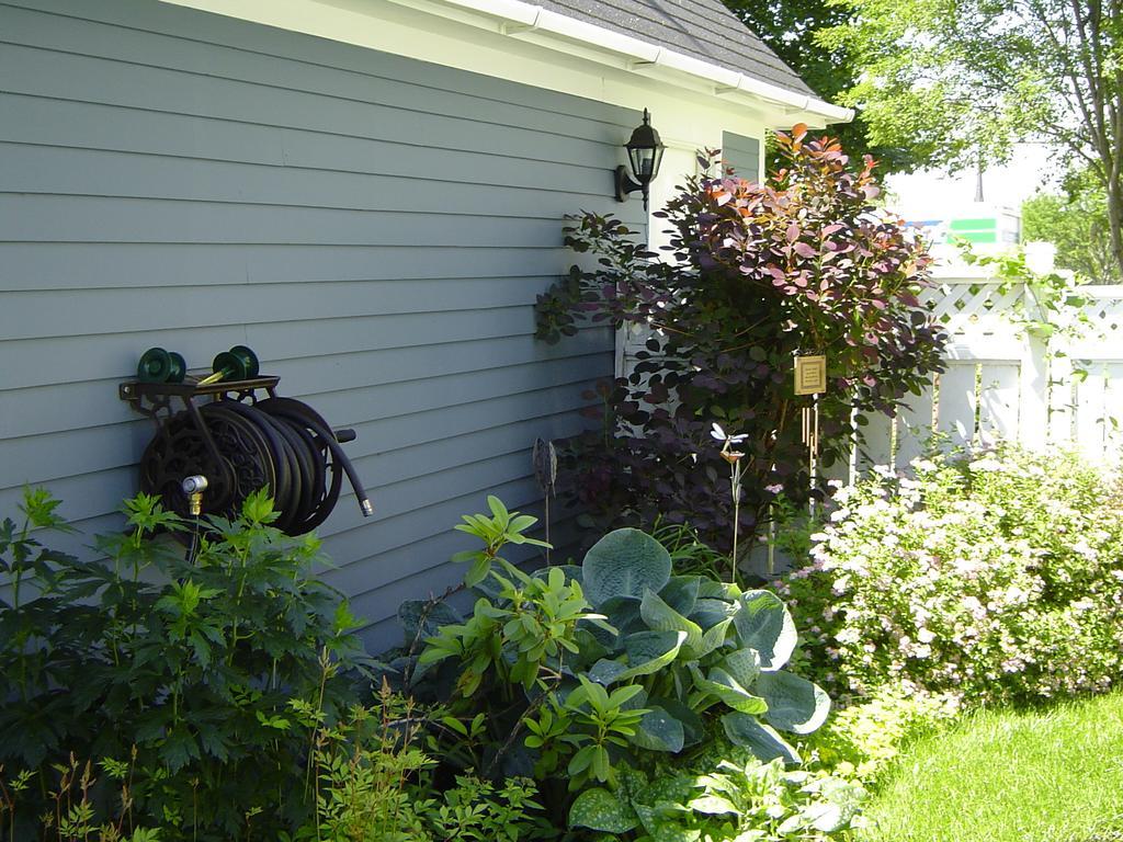 The Colonel'S In Bed And Breakfast Fredericton Exterior foto