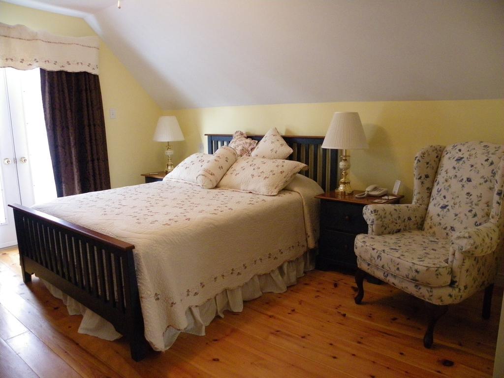 The Colonel'S In Bed And Breakfast Fredericton Quarto foto