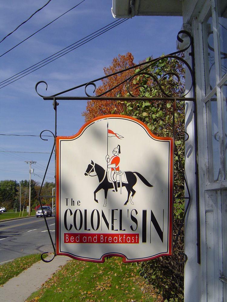 The Colonel'S In Bed And Breakfast Fredericton Exterior foto